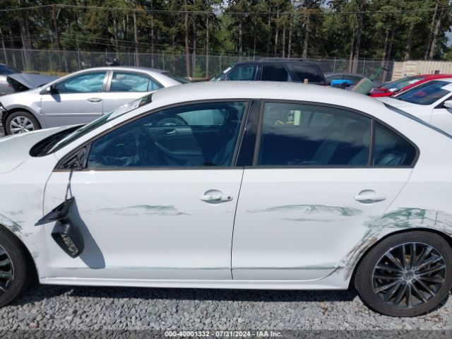 3VWD17AJ6GM270577 Volkswagen Jetta 1.8t Sport