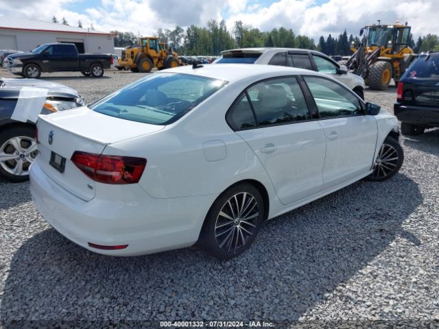 3VWD17AJ6GM270577 Volkswagen Jetta 1.8t Sport