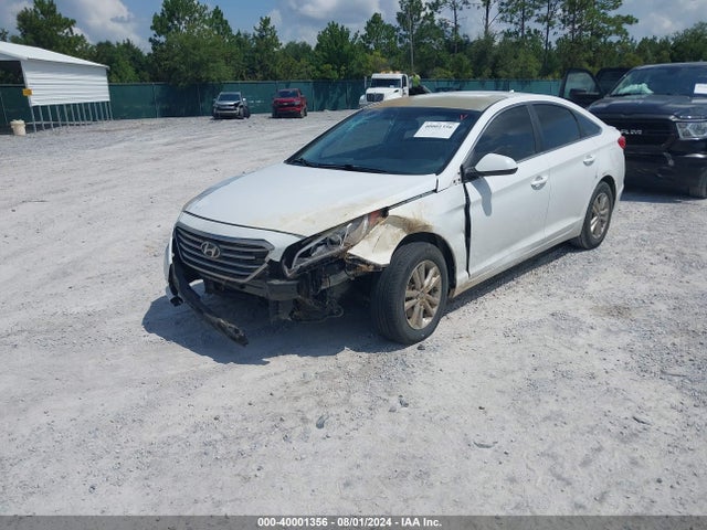 Hyundai SONATA SE 2016 5NPE24AF0GH373899 Image 2