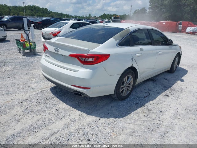 Hyundai SONATA SE 2016 5NPE24AF0GH373899 Image 4