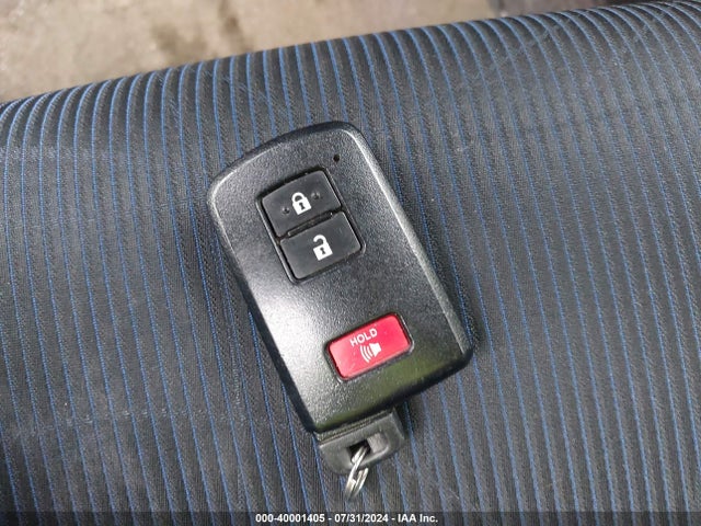 Toyota Prius C Three 2015 JTDKDTB37F1108608 Image 11