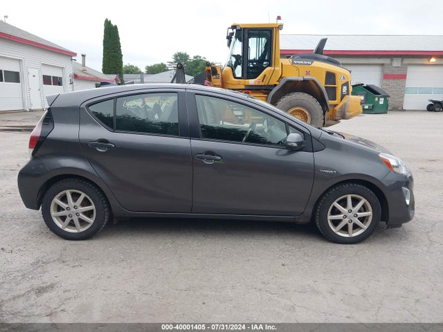 Toyota Prius C Three 2015 JTDKDTB37F1108608 Image 14