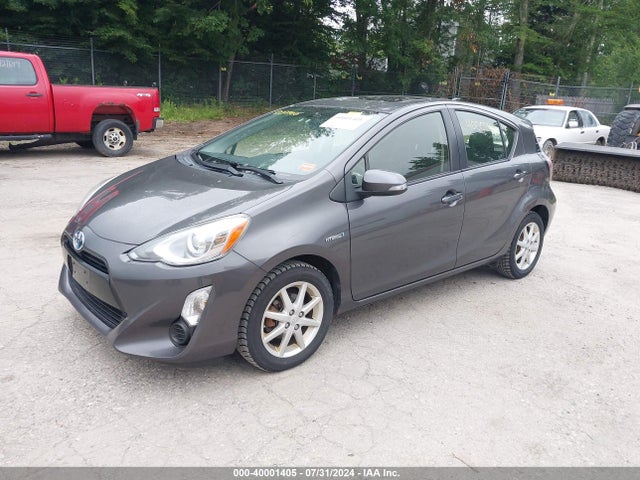 Toyota Prius C Three 2015 JTDKDTB37F1108608 Image 2