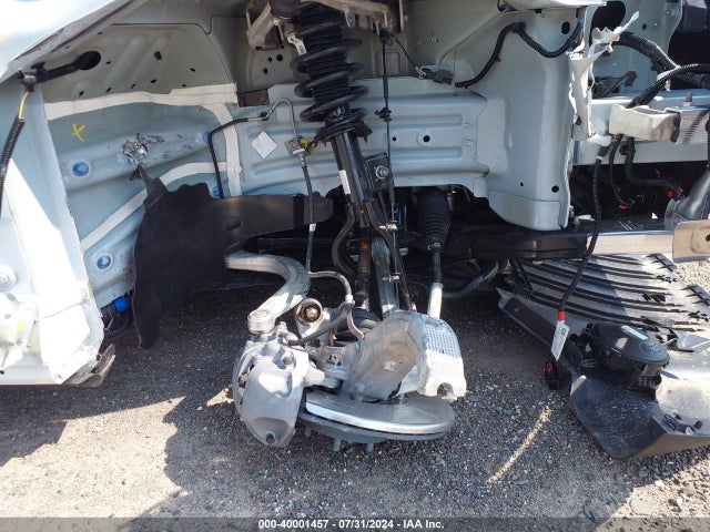 2024 TESLA MODEL Y 7SAYGDEE0RA260570 Photo 5