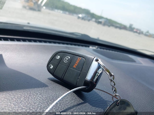 3C4NJDDB2HT671058 Jeep New Compass Trailhawk 4x4