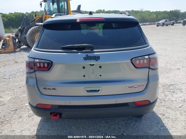 3C4NJDDB2HT671058 Jeep New Compass Trailhawk 4x4