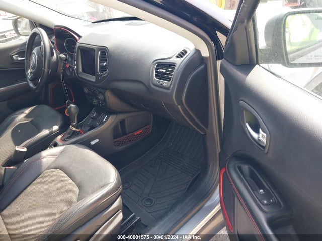 3C4NJDDB2HT671058 Jeep New Compass Trailhawk 4x4