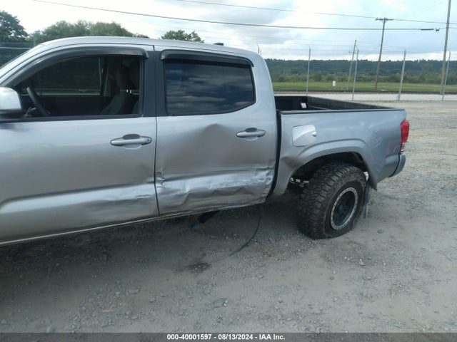 5TFCZ5AN1HX121259 Toyota Tacoma Sr V6