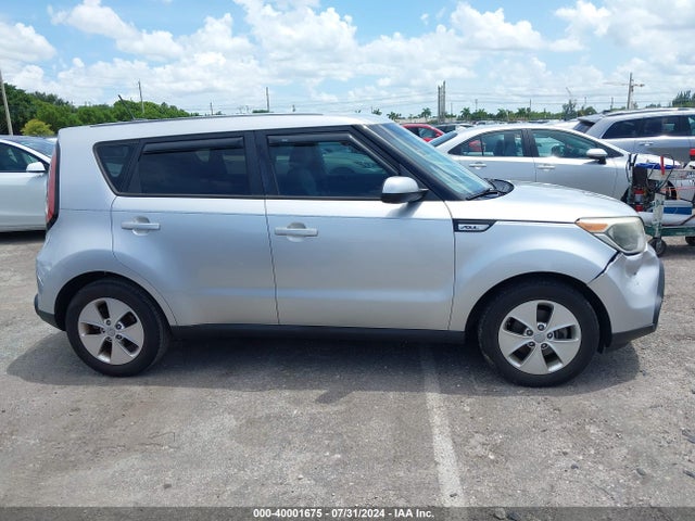 KIA Soul 2015 KNDJN2A22F7752686 Image 13