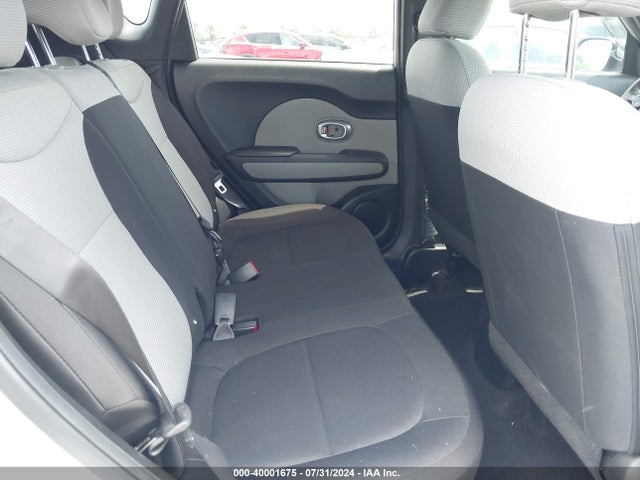 KIA Soul 2015 KNDJN2A22F7752686 Image 8