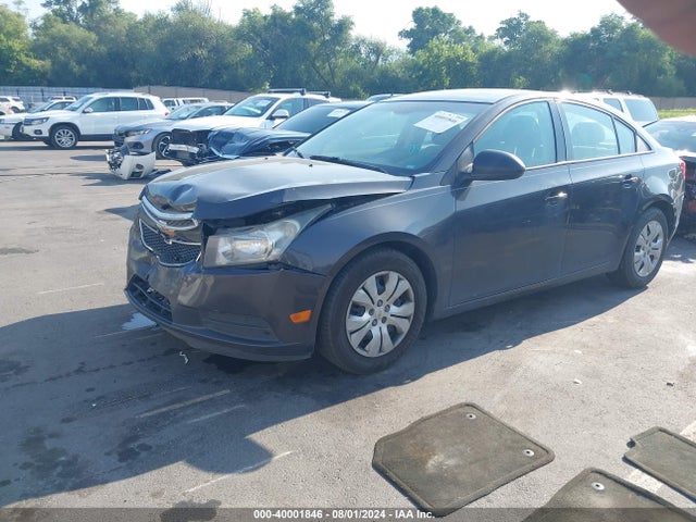 Chevrolet Cruze Ls Auto 2014 1G1PA5SH2E7142756 Image 2