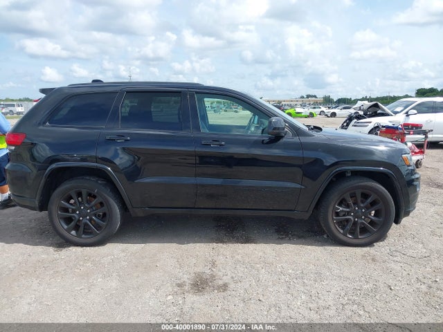 1C4RJEAG4KC572235 Jeep Grand Cherokee Altitude 4x2