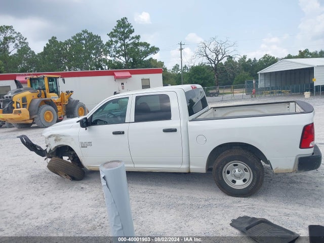 3C6RR6KG0NG172601 RAM 1500 Classic Tradesman  4x2 5'7 Box