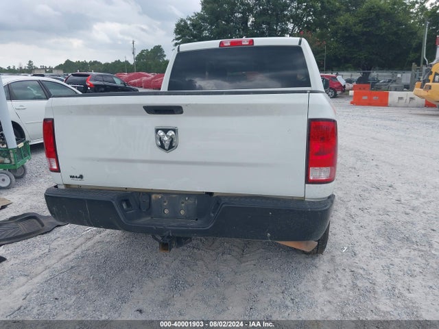 3C6RR6KG0NG172601 RAM 1500 Classic Tradesman  4x2 5'7 Box