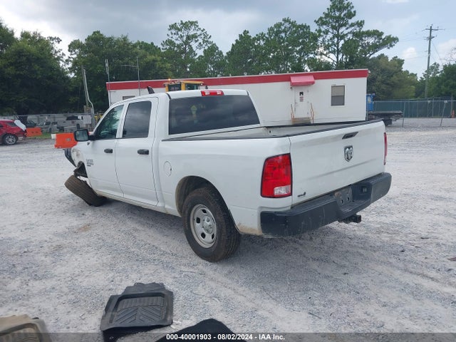 3C6RR6KG0NG172601 RAM 1500 Classic Tradesman  4x2 5'7 Box