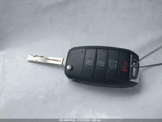 KIA Soul 2016 KNDJN2A20G7849886 Image 11