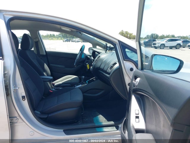 Aukcja sprzedaży 2017 Kia Forte Lx, vin: 3KPFL4A71HE117223, numer aukcji: 40001967