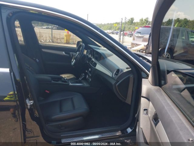 WDDGF8AB5ER315140 Mercedes-Benz C 300 Luxury 4matic/sport 4matic