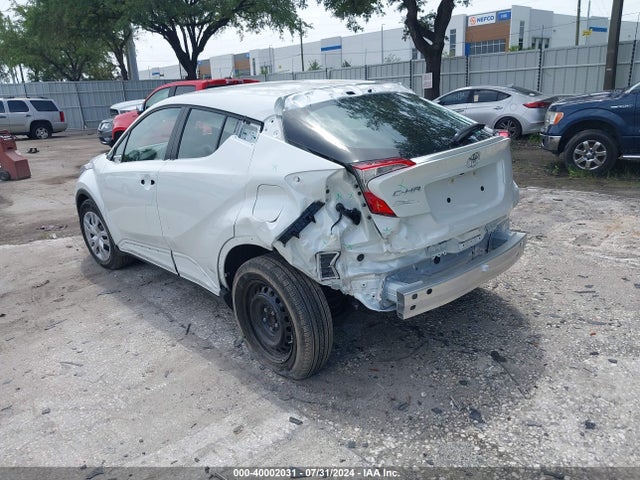 Toyota C-HR LE 2021 NMTKHMBX6MR124049 Image 3