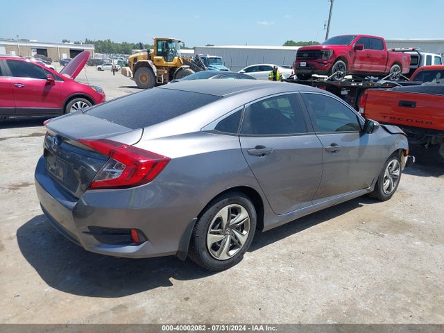 Honda Civic Lx 2018 2HGFC2F50JH602928 Image 4