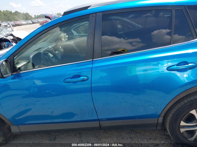 Toyota RAV4 LE 2017 JTMZFREV8HJ701745 Image 14