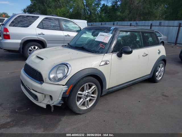 2011 MINI COOPER S WMWSV3C52BTY24793 Photo 1