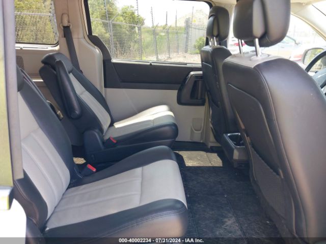 2010 CHRYSLER TOWN & COUNTRY 2A4RR8DX3AR387468 Photo 7
