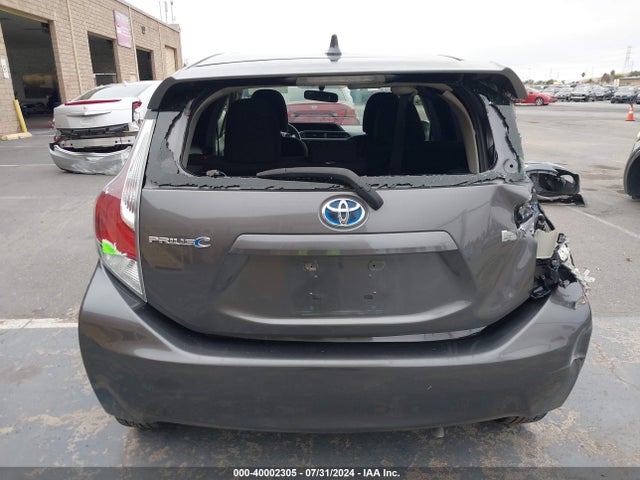 Toyota Prius C Two 2015 JTDKDTB33F1112560 Image 17