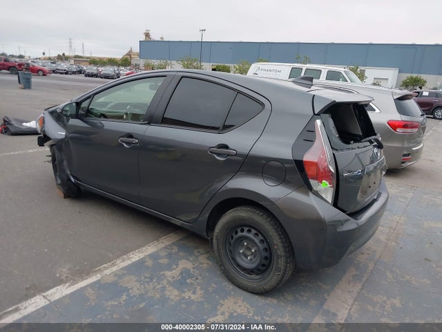 Toyota Prius C Two 2015 JTDKDTB33F1112560 Image 3