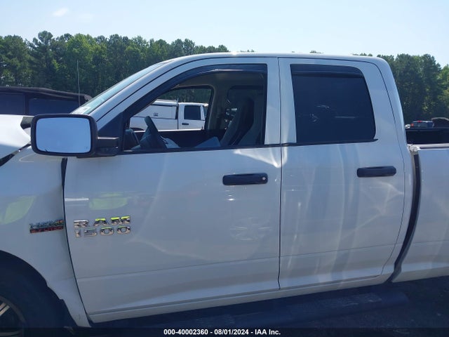 1C6RR7FT2JS145111 RAM 1500 Tradesman Quad Cab 4x4 6'4 Box