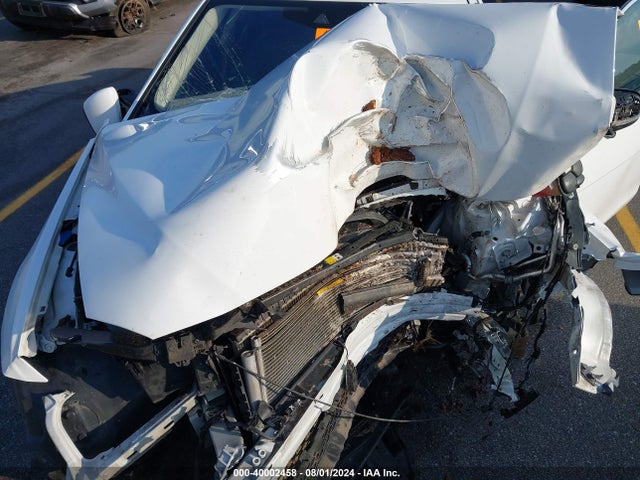 2017 JAGUAR XE SAJAD4BV0HA976702 Photo 9