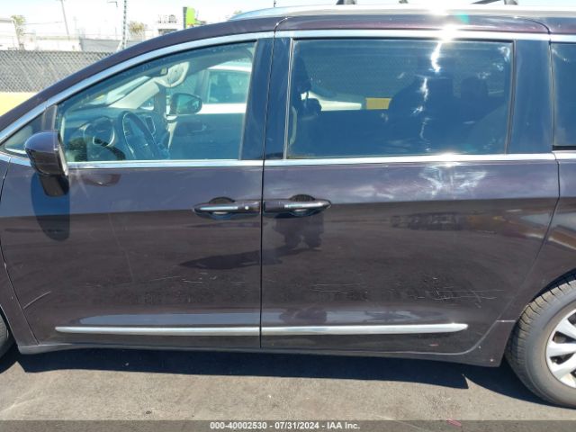 2C4RC1EGXJR166916 Chrysler Pacifica Touring L Plus