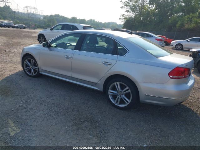 1VWBT7A39FC092652 Volkswagen Passat 1.8t Se