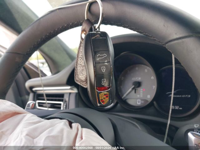 WP1AF2A50NLB31359 Porsche Macan Gts