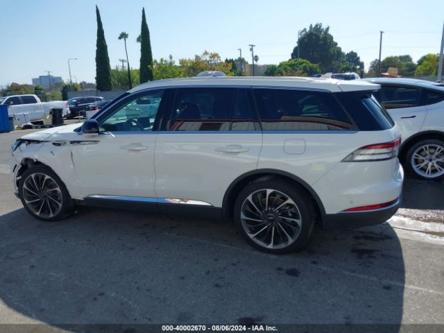 5LM5J7WC5NGL10570 Lincoln Aviator Reserve