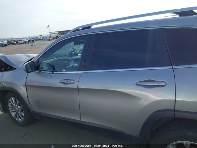1C4PJLLB7KD267190 Jeep Cherokee Latitude Plus Fwd