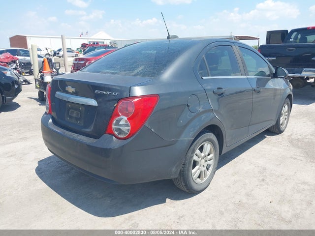 Chevrolet Sonic Lt Auto 2015 1G1JC5SH2F4213697 Image 4