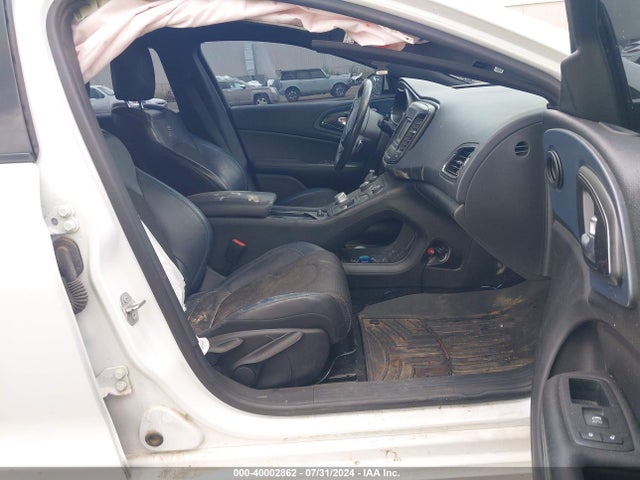 1C3CCCDG6GN105544 Chrysler 200 S