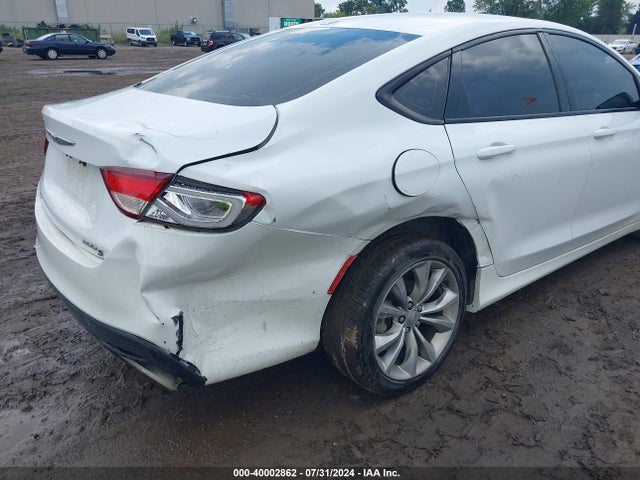 1C3CCCDG6GN105544 Chrysler 200 S