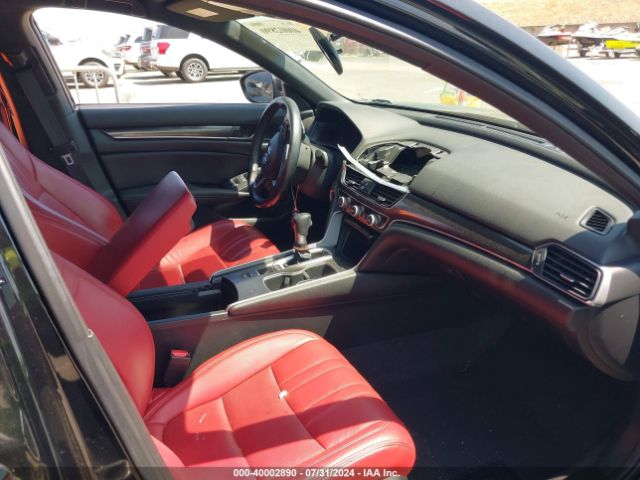 1HGCV1F31LA135588 Honda Accord Sport