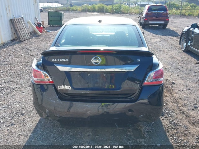 Nissan Altima 2.5 S 2015 1N4AL3AP4FC218318 Image 16