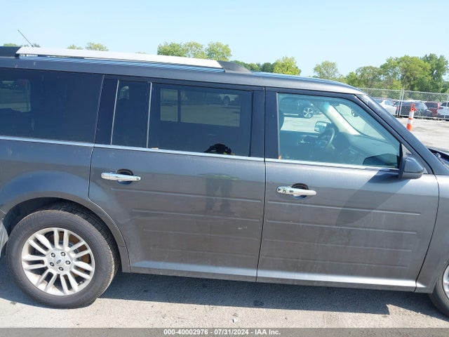 Ford FLEX SEL 2018 2FMHK6C8XJBA22830 Image 12