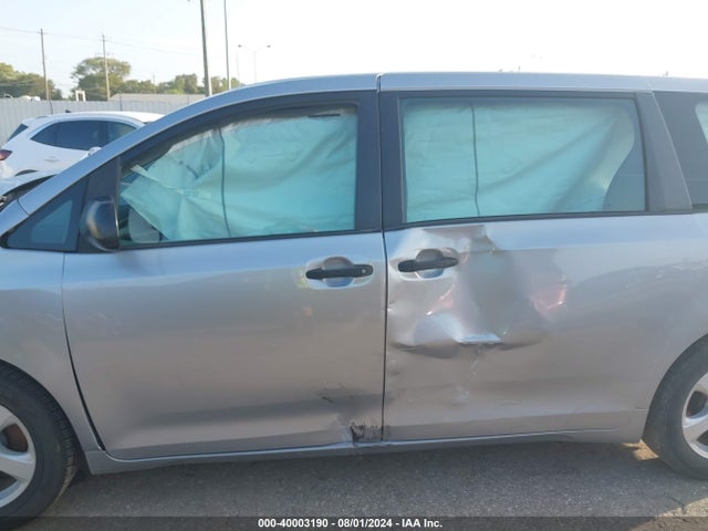 Toyota Sienna L 7 Passenger 2015 5TDZK3DC6FS547240 Image 14