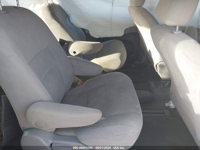Toyota Sienna L 7 Passenger 2015 5TDZK3DC6FS547240 Image 8