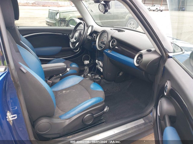 2009 MINI COOPER S WMWMF73519TT96531 Photo 4