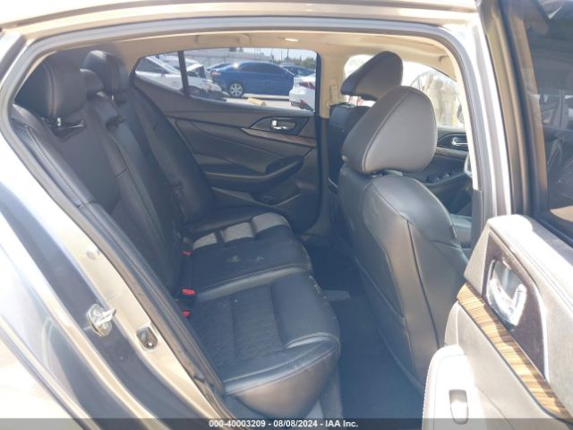 1N4AA6AP6HC438621 Nissan Maxima 3.5 Platinum