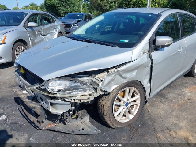 Ford FOCUS SE 2015 1FADP3K23FL301145 Image 6