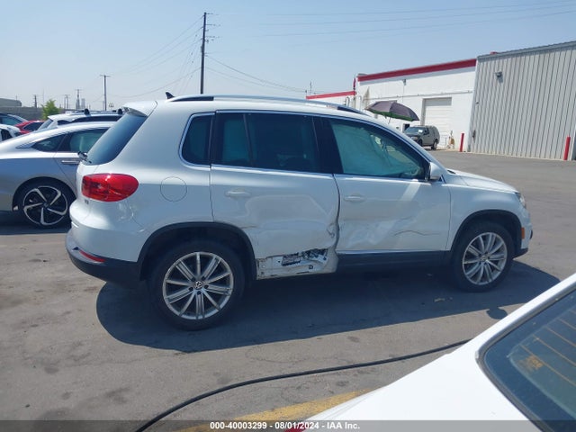 WVGAV7AX9GW577669 Volkswagen TIGUAN SE