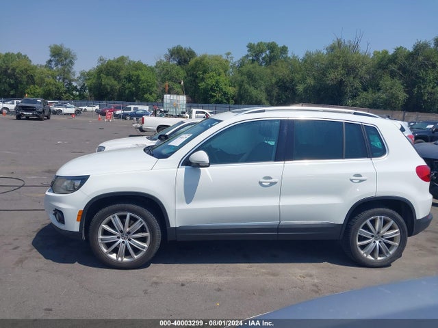 WVGAV7AX9GW577669 Volkswagen TIGUAN SE