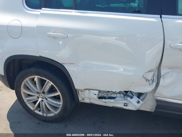 WVGAV7AX9GW577669 Volkswagen TIGUAN SE